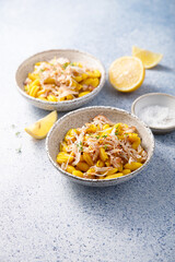 Pasta with crab meat and lemon