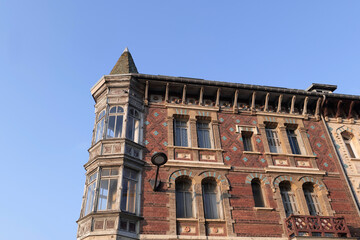 vieux bâtiment de caractère