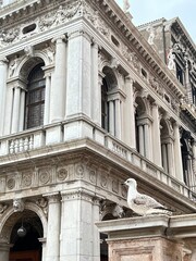 facade of the pantheon