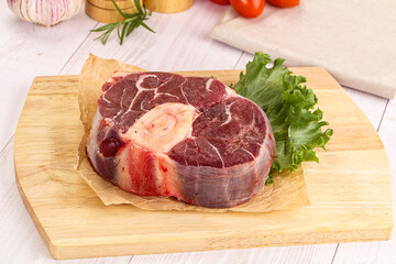 Raw beef ossobuco for roast