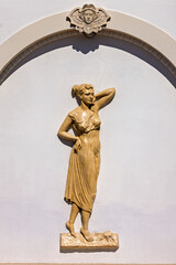 Obraz premium Statue and Monument in the City of Oradea