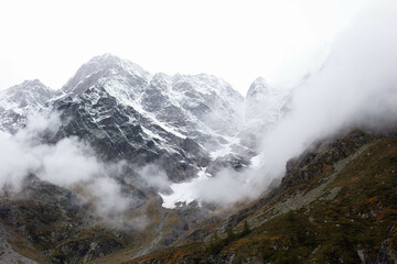 Beautiful snowy mountain scenery. Landscape scenery.