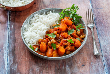 Chickpea and carrot tagine with rice
