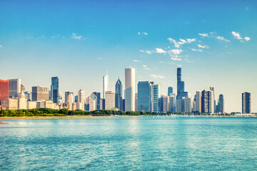 Naklejka premium Chicago Skyline over the Lake Michigan during a Sunny Day