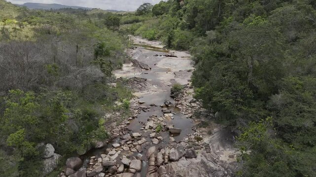 Drone lowers over Cachoeira do Barata in Tepequem, Roraima, Brazil