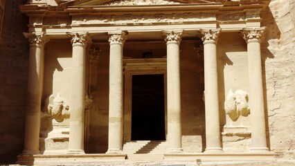 Naklejka premium Experience the Majestic Entrance to Petras Remarkable and Ancient Treasury of Wonders. Action