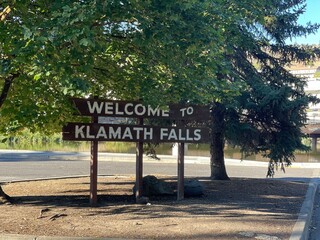 Welcome to Klamath Falls old wooden sign
