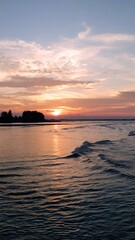 Naklejka premium sunset over the sea