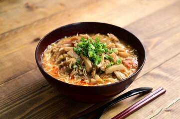 きのこサンラータン風ラーメン