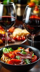 Mujer empresaria joven conversando con dos socios en un restaurante de lujo, con copas de vino y comida gourmet en la mesa. Ideal para representar networking y relación.






