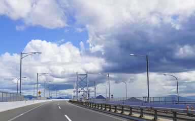 瀬戸大橋で海を渡る　備讃瀬戸大橋（香川県坂出市）