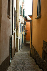 Fototapeta premium vicolo giallo