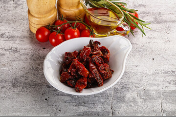 Homemade dry tomatoes with oil