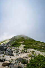 剣御前小屋から別山へ続く登山道　富山県立山町