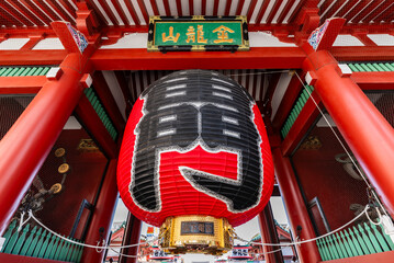 浅草寺雷門(風雷神門)大提灯　東京都台東区浅草