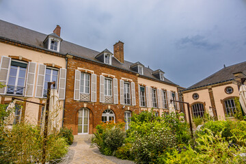 Fototapeta premium Demeure champenoise à Épernay capital du vin de Champagne