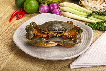 Delicous fresh raw uncooked crab