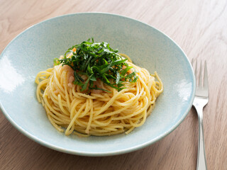 皿の上のたらこスパゲッティ