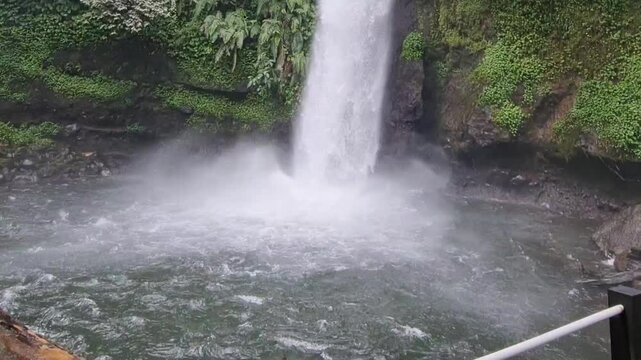 Curug Sawer is included in the Situ Gunung natural tourist area, which is in Kadudampit District, Sukabumi Regency. In ancient times it was known as a haunted place, scary.