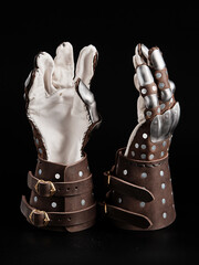 Medieval Knight King Armor Gauntlets Gloves Battle Medieval Crusades Protection