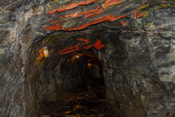 Entrance to a pretty cave in the heart of the Canadian forest