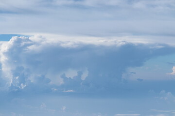 積乱雲　夏の雲　上空からの景色　風景　絶景