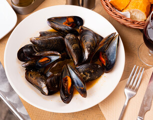 Mejillon a la marinera, traditional spanish cuisine, clams in the shells