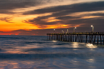 Fototapeta premium Long Exposure Sunrise Nags Head Pier NC