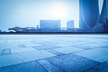 Serene Urban Landscape: Contemporary Architecture and Tranquil Atmosphere
