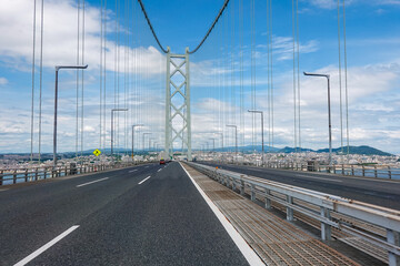 明石海峡大橋で海を渡る（兵庫県淡路島）