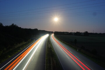 Autobahn A1 Nachts  bei Vollmond