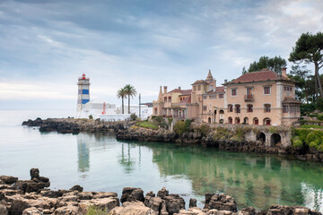 Obraz premium Santa Marta Leuchtturm an der Küste Cascais in Portugal