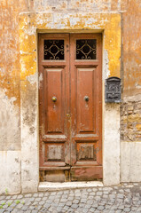 An old entrance door. Italy. Florence.