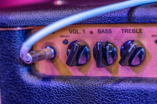 knobs from a guitar amplifier