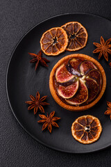 Sweet tart with figs, cheese cream and pecans