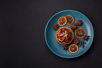 Sweet tart with figs, cheese cream and pecans