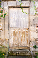 An old entrance door. Italy.