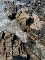 entre las rocas