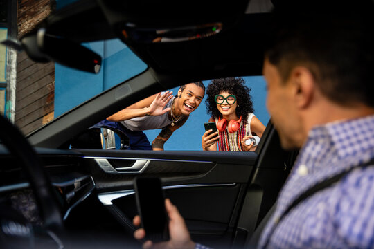 Encounter Between Passengers And Driver 