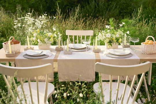 summer table setting 