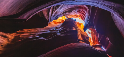 Antelope canyon © ZacksPhoto