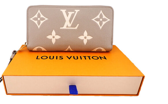&rdquo;LOUIS VUITTON&rdquo; ルイヴィトン モノグラムアンプラント ジッピーウォレット  M69794　長財布【透過背景】 "Louis Vuitton" Monogram Empreinte Zippy Wallet M69794 Long Wallet