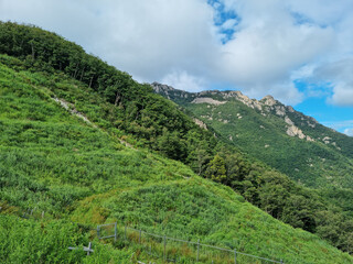 
This is the scenery of Mt. Seorak, South Korea.