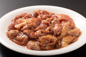 鶏皮（生　味付）