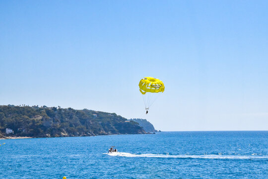 Parasailing, summer vacation at sea, beach