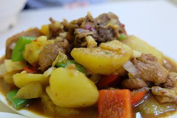 Curry chicken mix potato