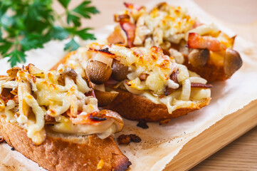 きのこのオープンサンド