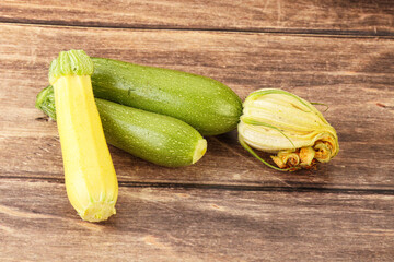 Raw baby organic zucchini heap