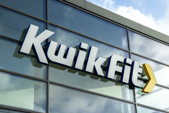 Kwik fit signage logo front store a car servicing and repair chain Company. Utrecht in the Netherlands. 5 February 2023.