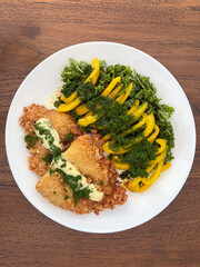 Fried fish salad with Wolffia globosa; superfood meal.